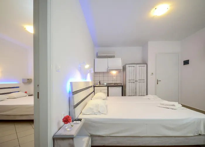 מלון דירות Agios Prokopios Hotel