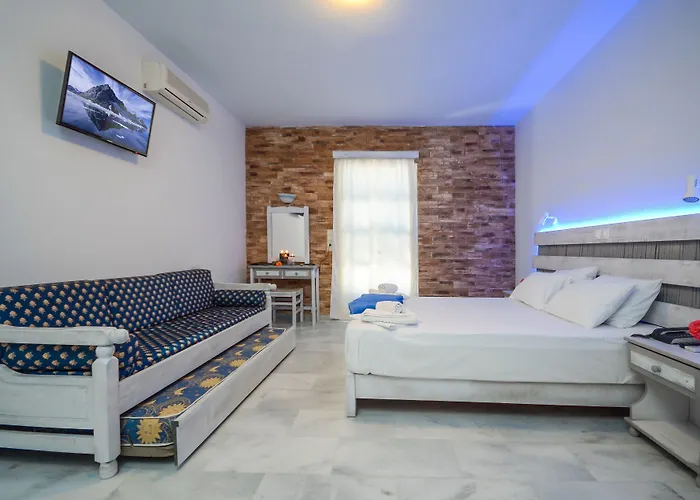 מלון דירות Agios Prokopios Hotel 3*